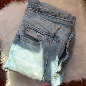 Light wash Hollister skinny jeans